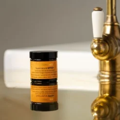 Antipodes Crème solaire aux Céramides Supernatural SPF50 + - 60 ml