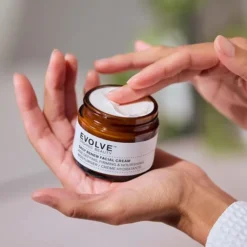 Evolve Beauty Crème acide hyaluronique Daily Renew - 60ml