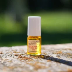La Canopée Soin contour des yeux sensibles lissant aux fleurs - 6 ml